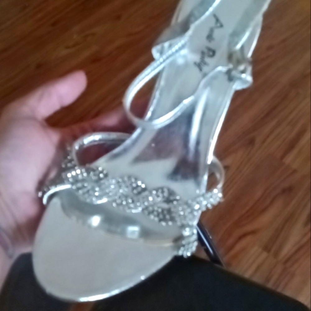 Dress shoes